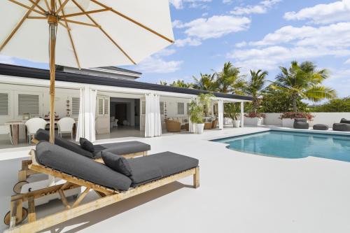 crown_villas_19-true_media_culture-63